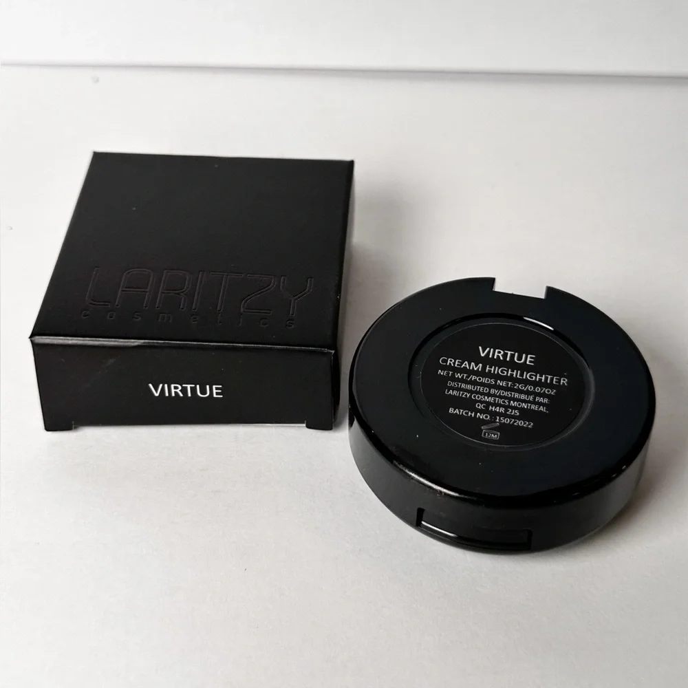 🎁 Laritzy Cosmetics Cream Highlighter in Shade: Virtue (True Gold) NIB